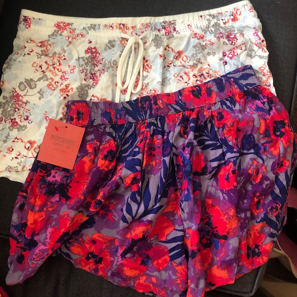 2 pairs of shorts